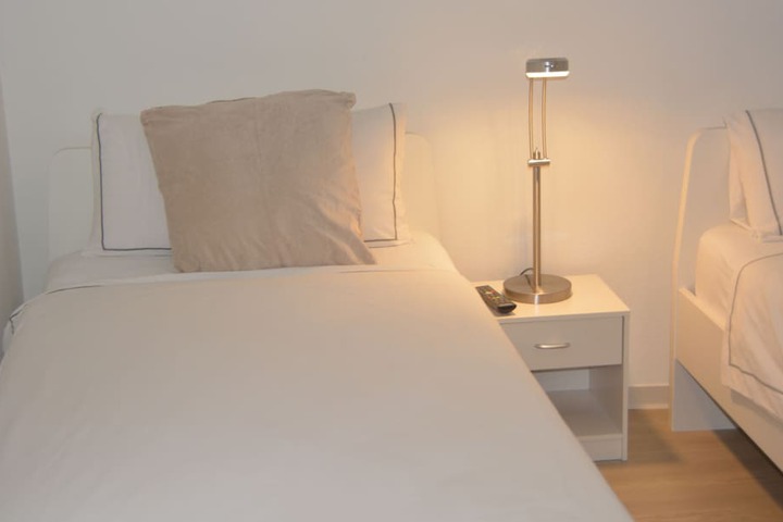 Room 16 of 80