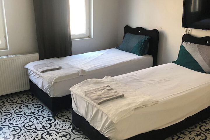 Room 63 of 137