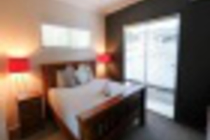 Room 51 of 192