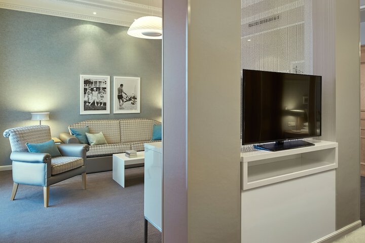Room 26 of 110