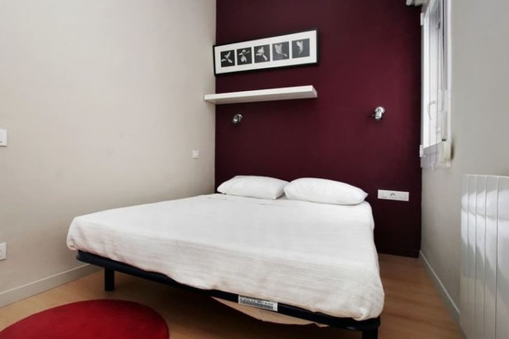 Room 5 of 20