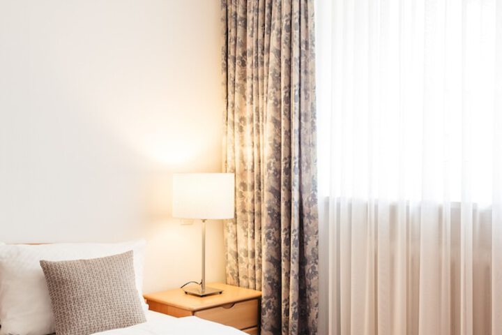 Room 6 of 56