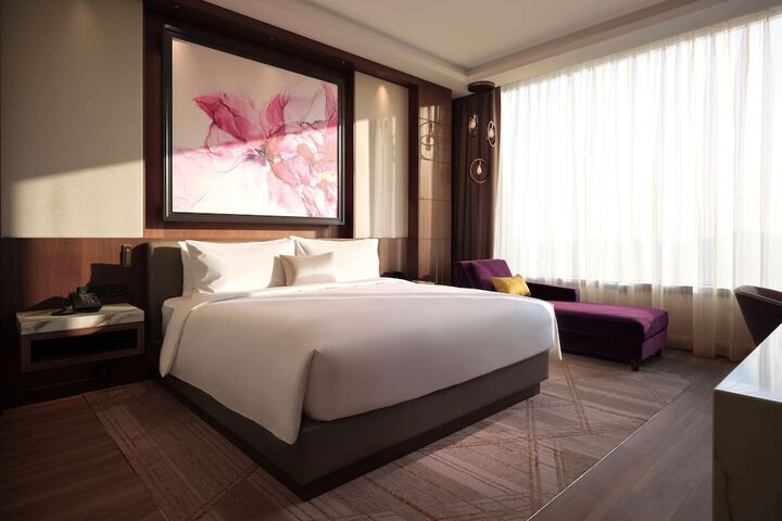 Room 14 of 203