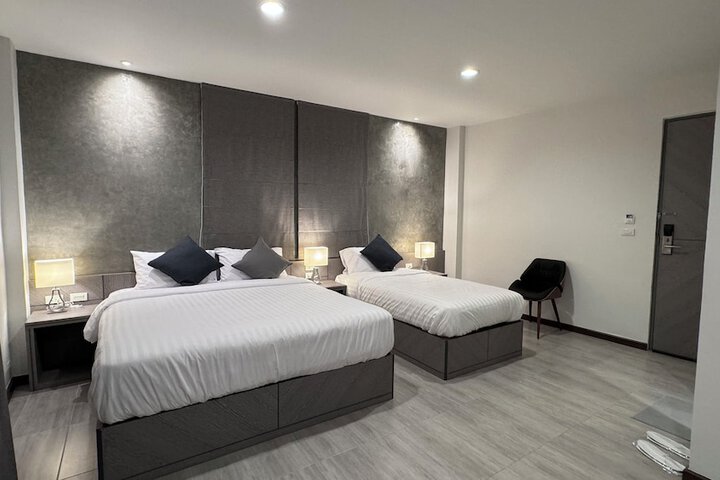 Room 9 of 44
