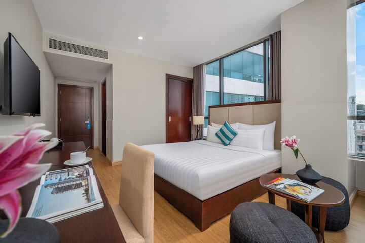 Room 10 of 74