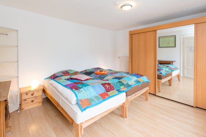 Room 9 of 40