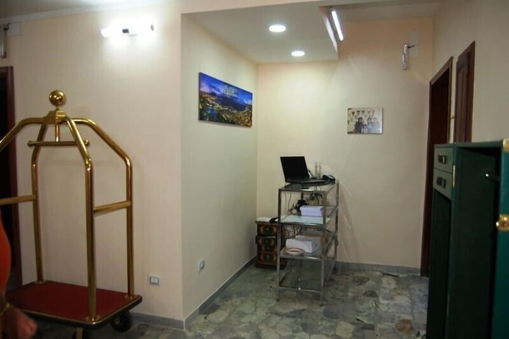 Hotel Interior 4 of 60
