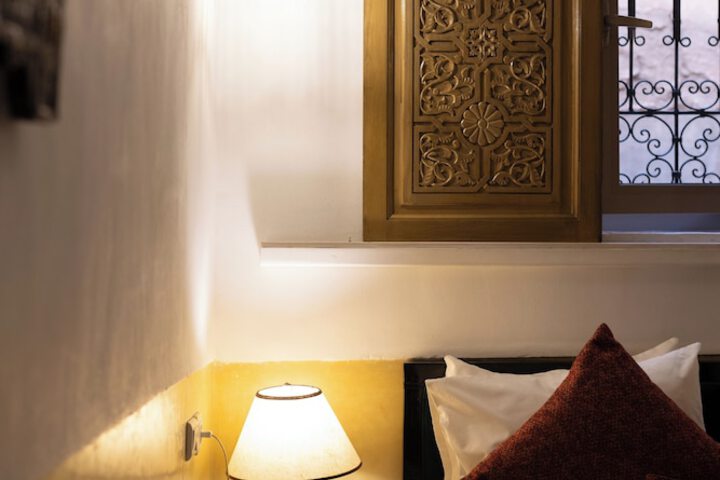 Room 2 of 74