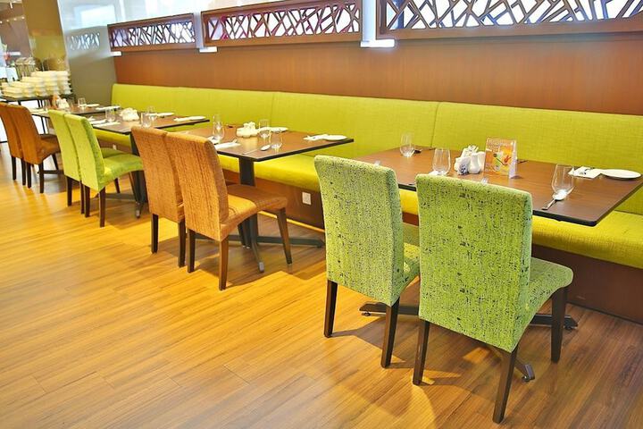 Dining 58 of 74