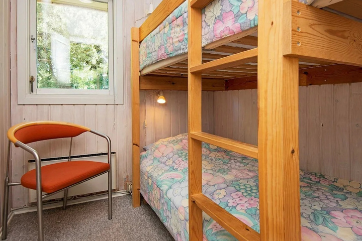 Room 2 of 13