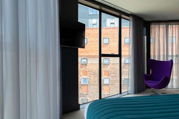 Room 16 of 41
