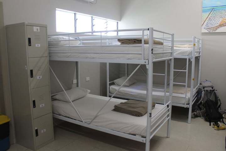 Room 5 of 127