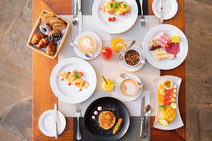 Dining 94 of 136