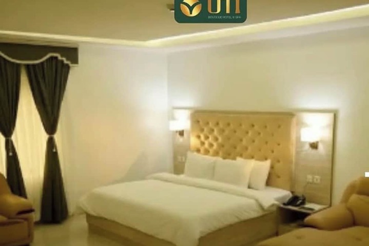 Room 7 of 27