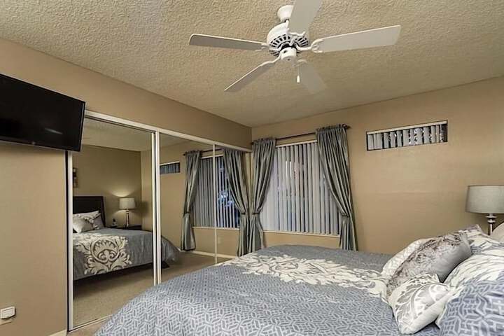 Room 2 of 25