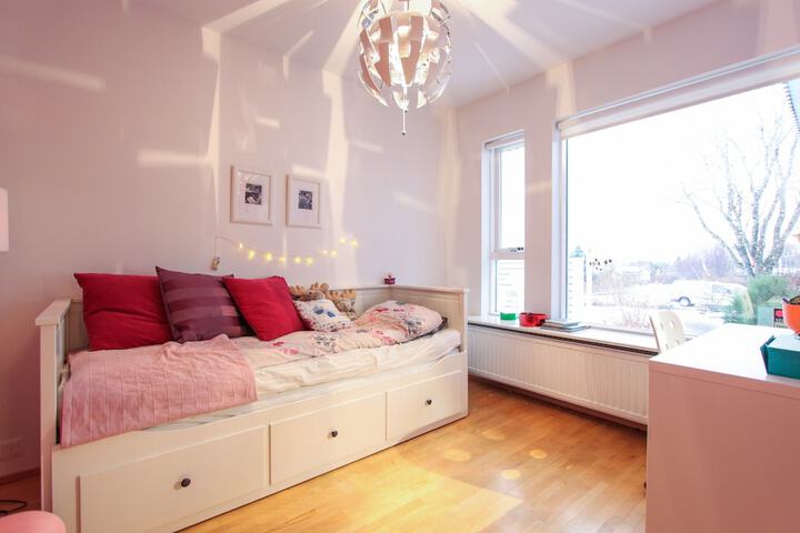 Room 4 of 24