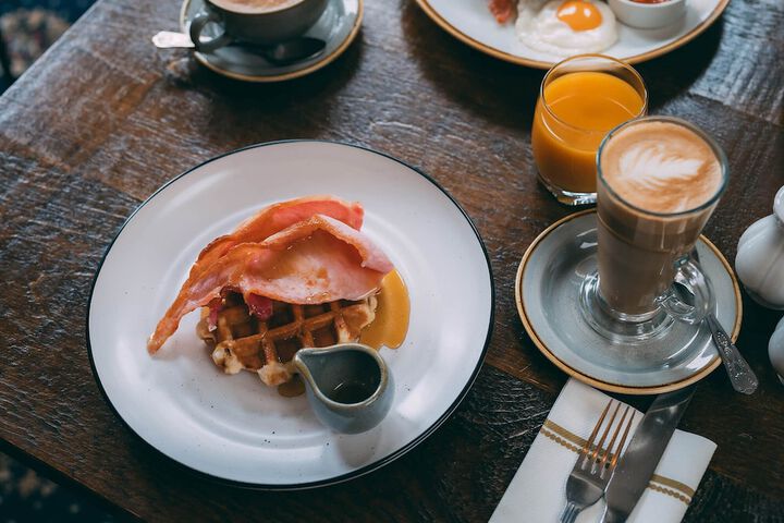 Breakfast/Coffee Service 99 of 135