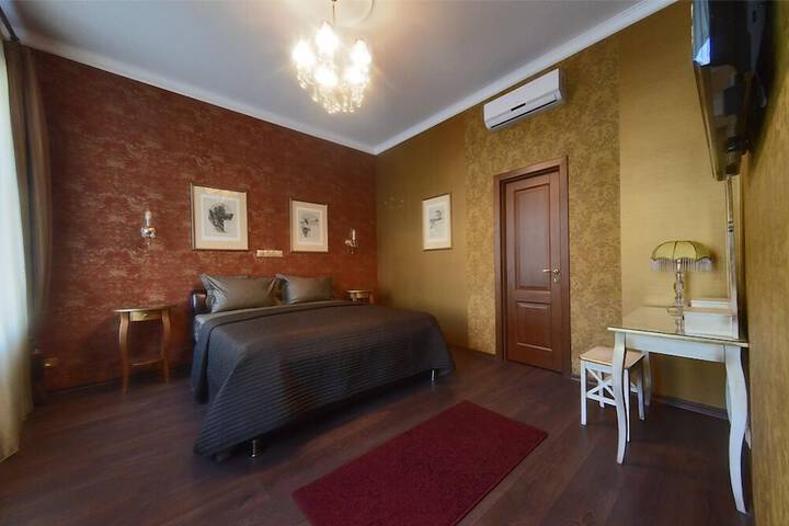 Room 20 of 43