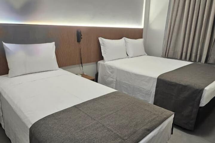 Room 10 of 31