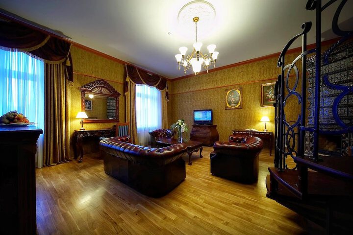 Room 84 of 131