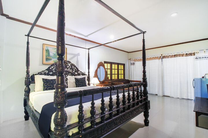 Room 10 of 22