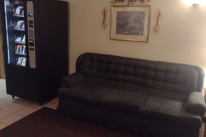 Hotel Interior 4 of 23