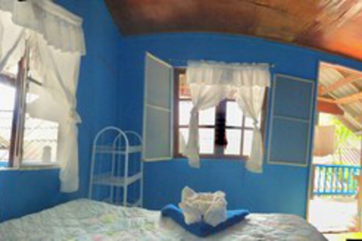 Room 30 of 48
