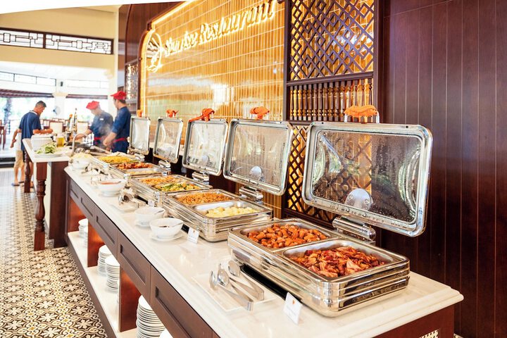Dining 100 of 139