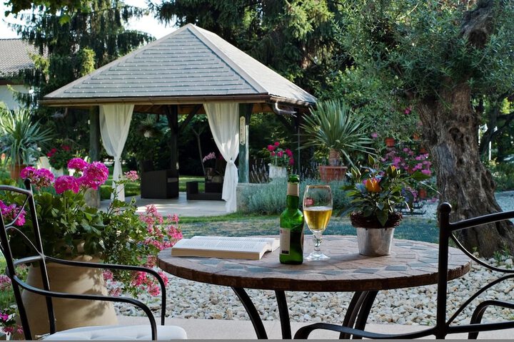 Terrace/Patio 23 of 57