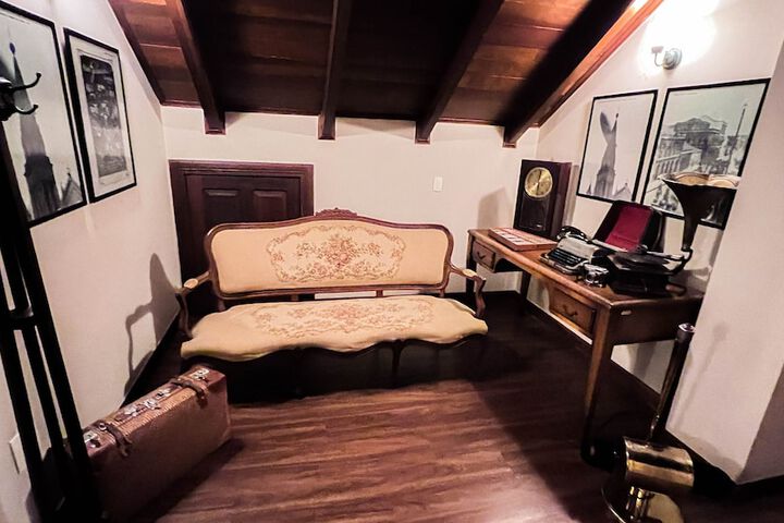 Room 61 of 109