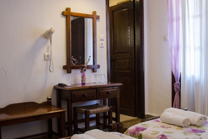 Room 10 of 47