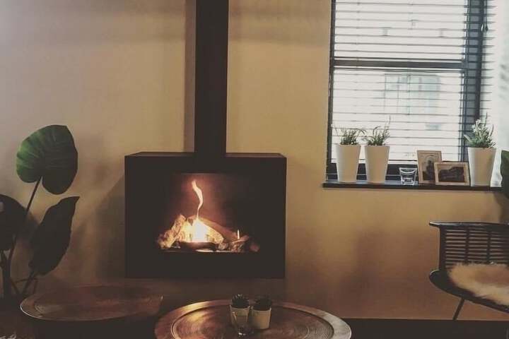 Lounge 41 of 51