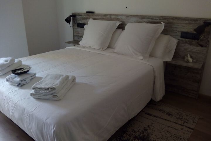 Room 2 of 7