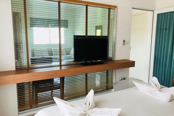 Room 18 of 46