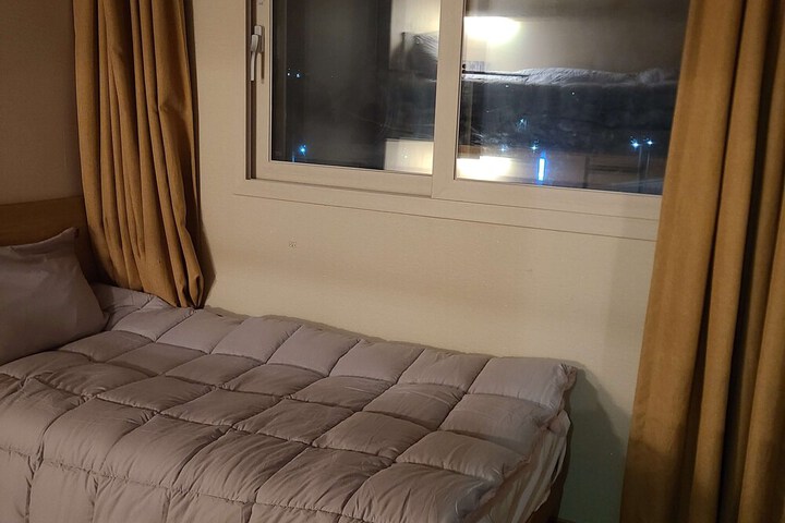 Room 16 of 39