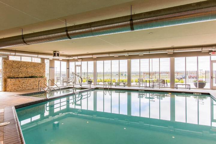 Pools & Facilities