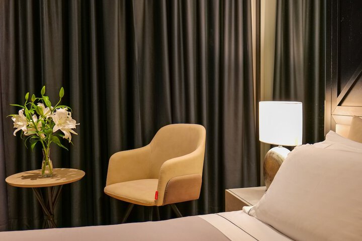Room 21 of 201