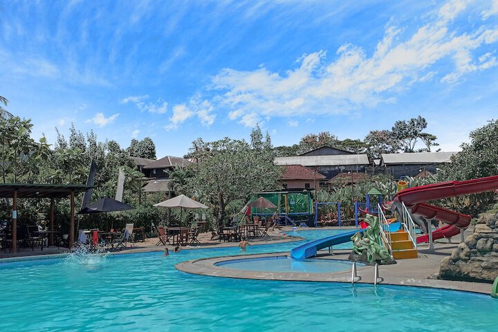 Pool 105 of 131