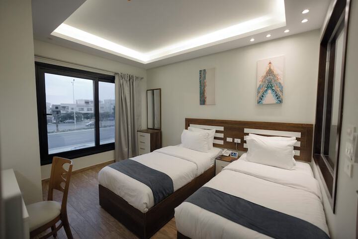 Room 5 of 43