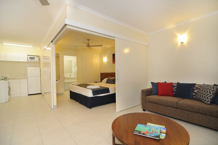 Room 5 of 30