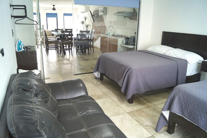 Room 43 of 140