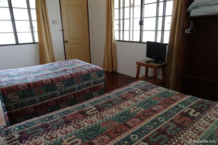 Room 6 of 55