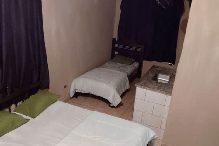 Room 25 of 33