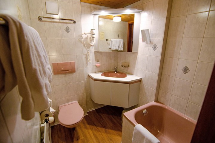Room 30 of 52