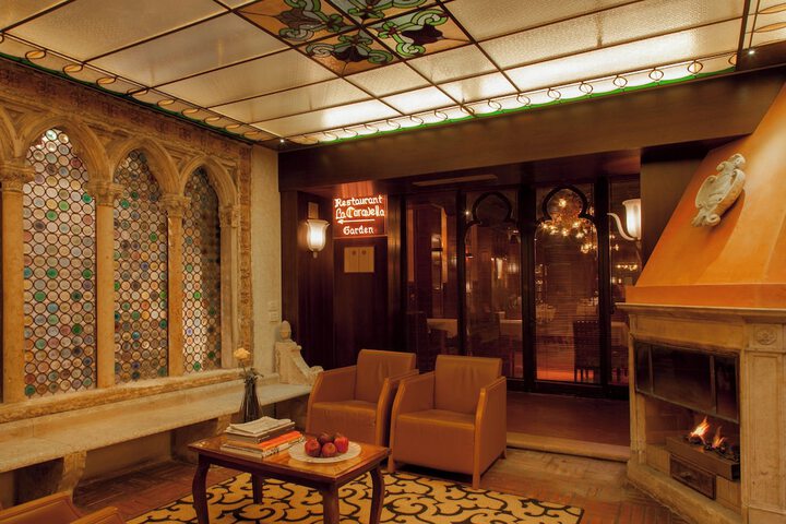 Lobby Entry