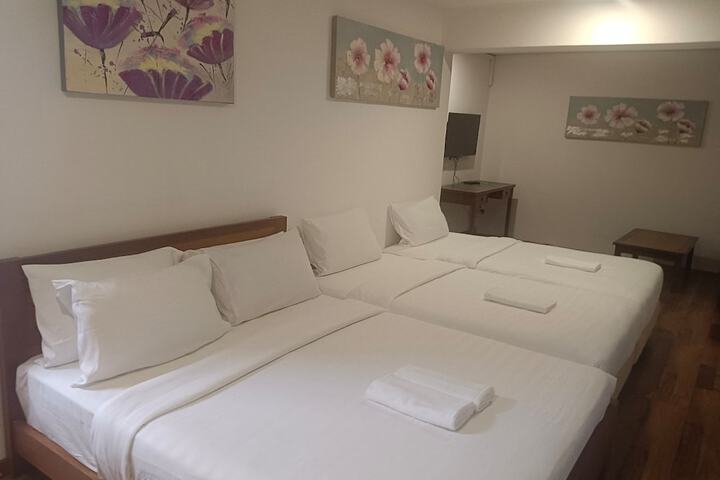 Room 12 of 53