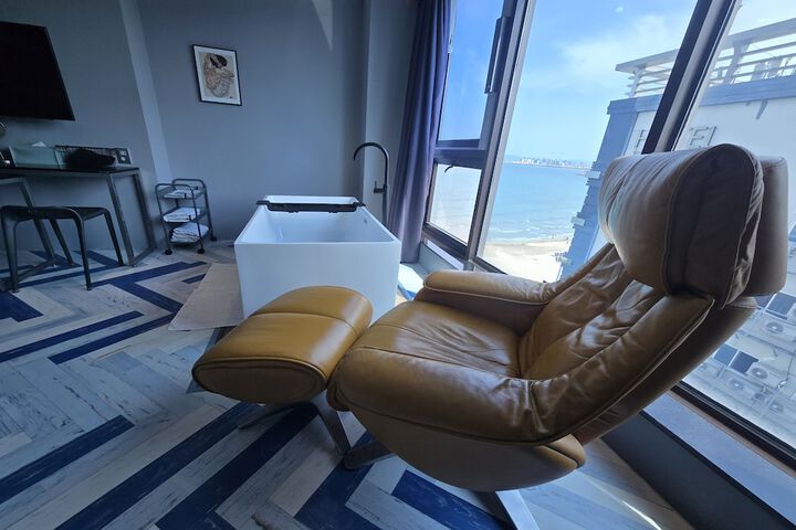 Room 175 of 184