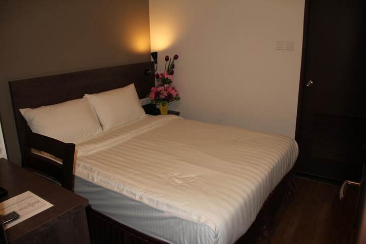 Room 14 of 50