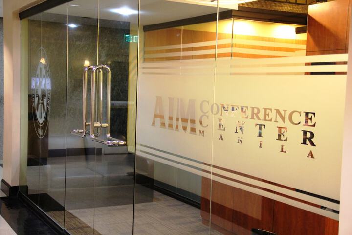 Business Center 34 of 43