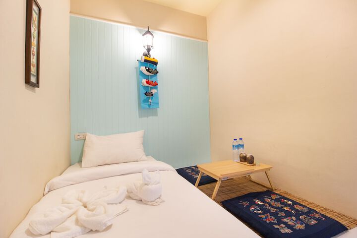 Room 8 of 39